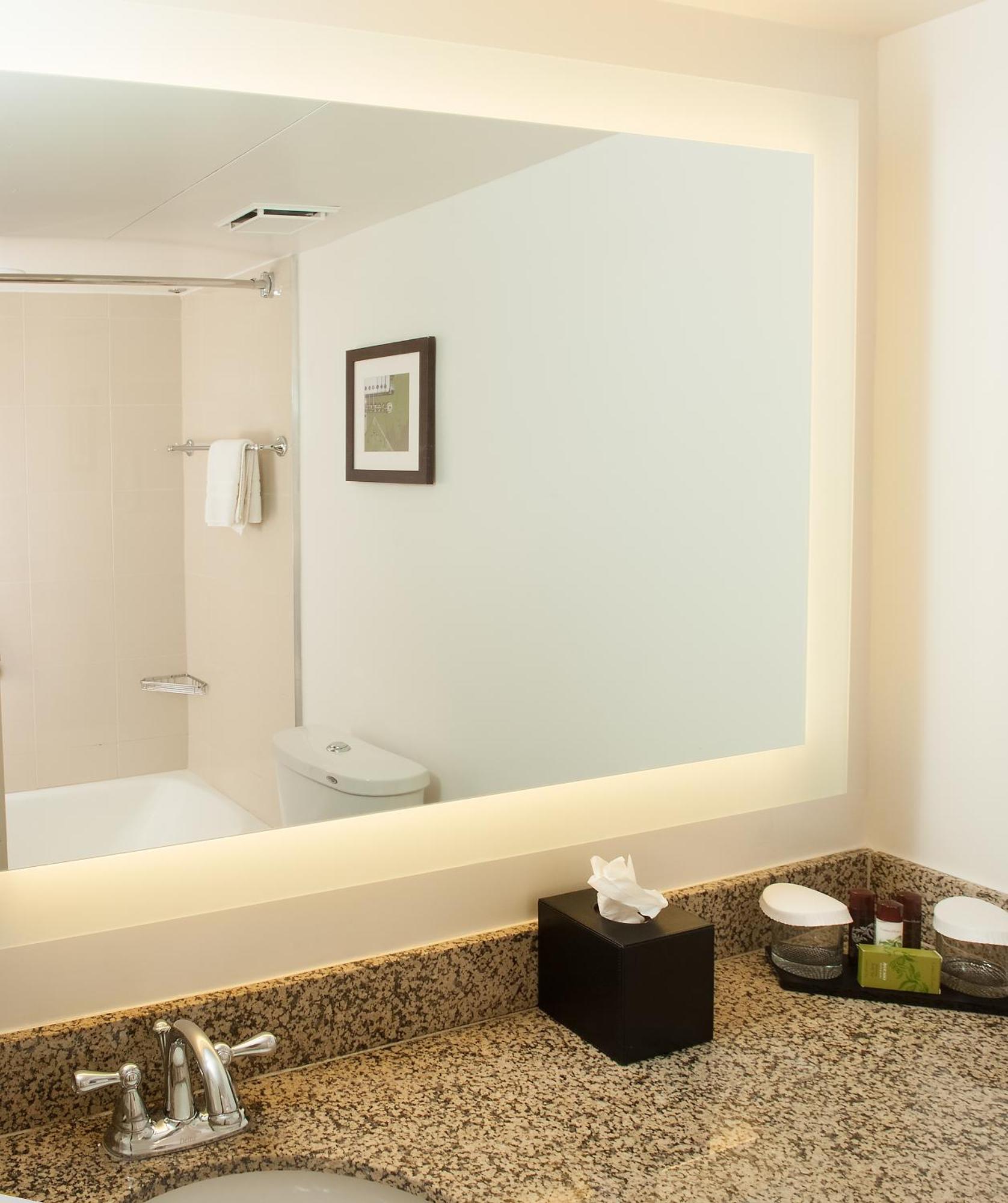 Two-Room King Suite - Non-Smoking,1551972046:JPEG