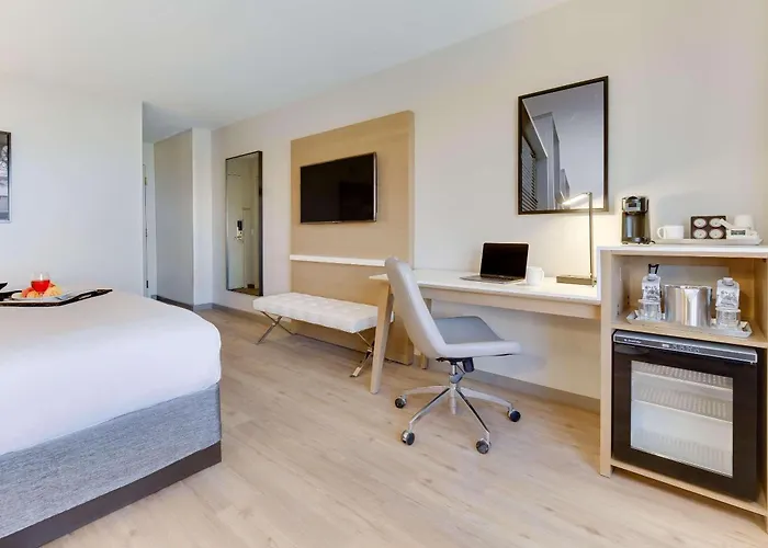 Boutique hotel only: Radisson Hotel Nashville Airport