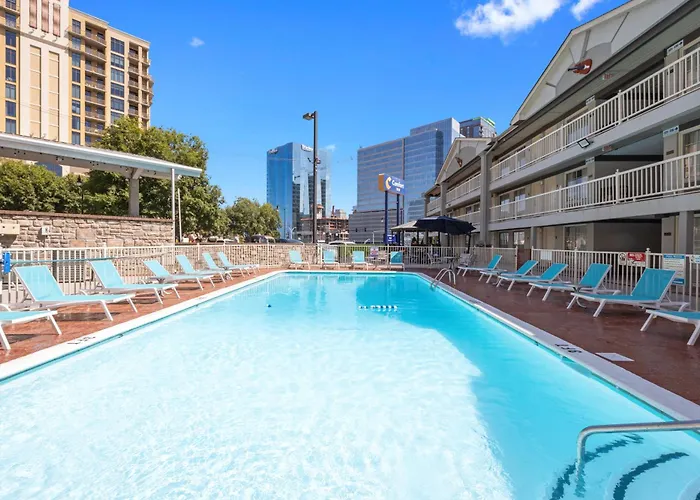 Hotels with tennis Comfort Downtown Nashville - Music City Center