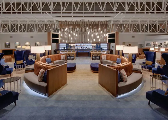 Hotel with Tennis: Nashville Airport Marriott