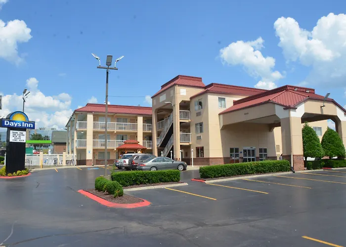 Family Hotel: Days Inn By Wyndham Airport Nashville East