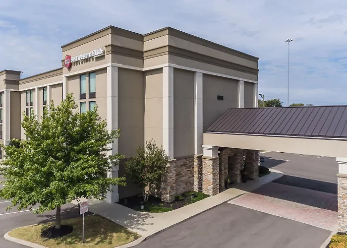 Spa Hotel: Best Western Plus Belle Meade Inn & Suites